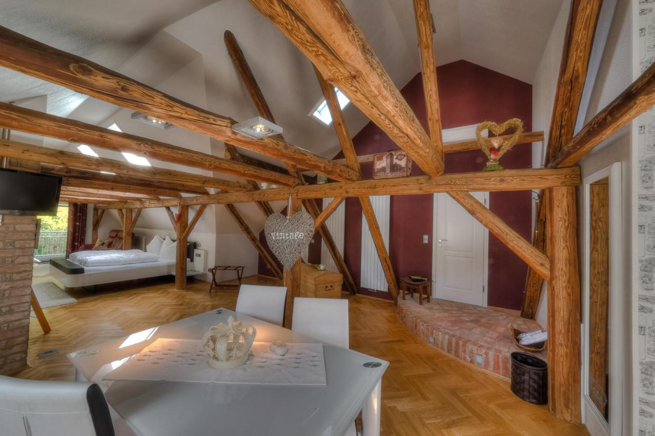 Hotel - Pension & Gaststaette "Alter Koenig" Hettstedt 외부 사진