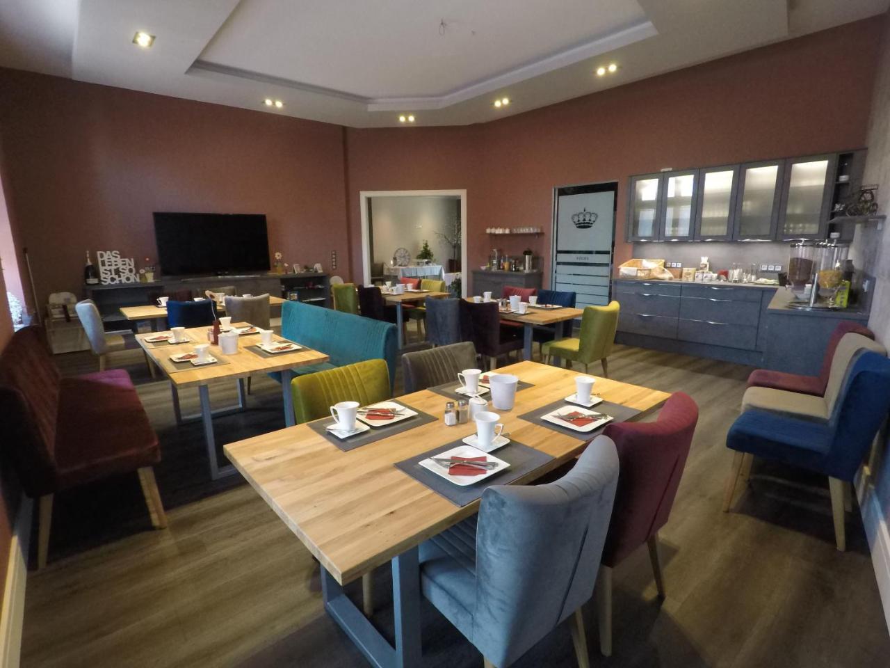 Hotel - Pension & Gaststaette "Alter Koenig" Hettstedt 외부 사진