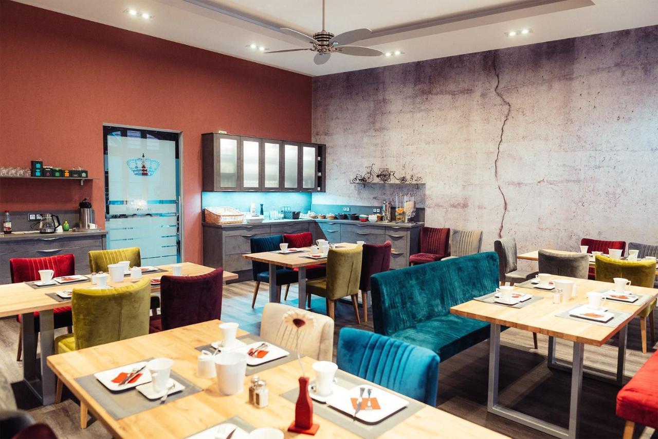 Hotel - Pension & Gaststaette "Alter Koenig" Hettstedt 외부 사진